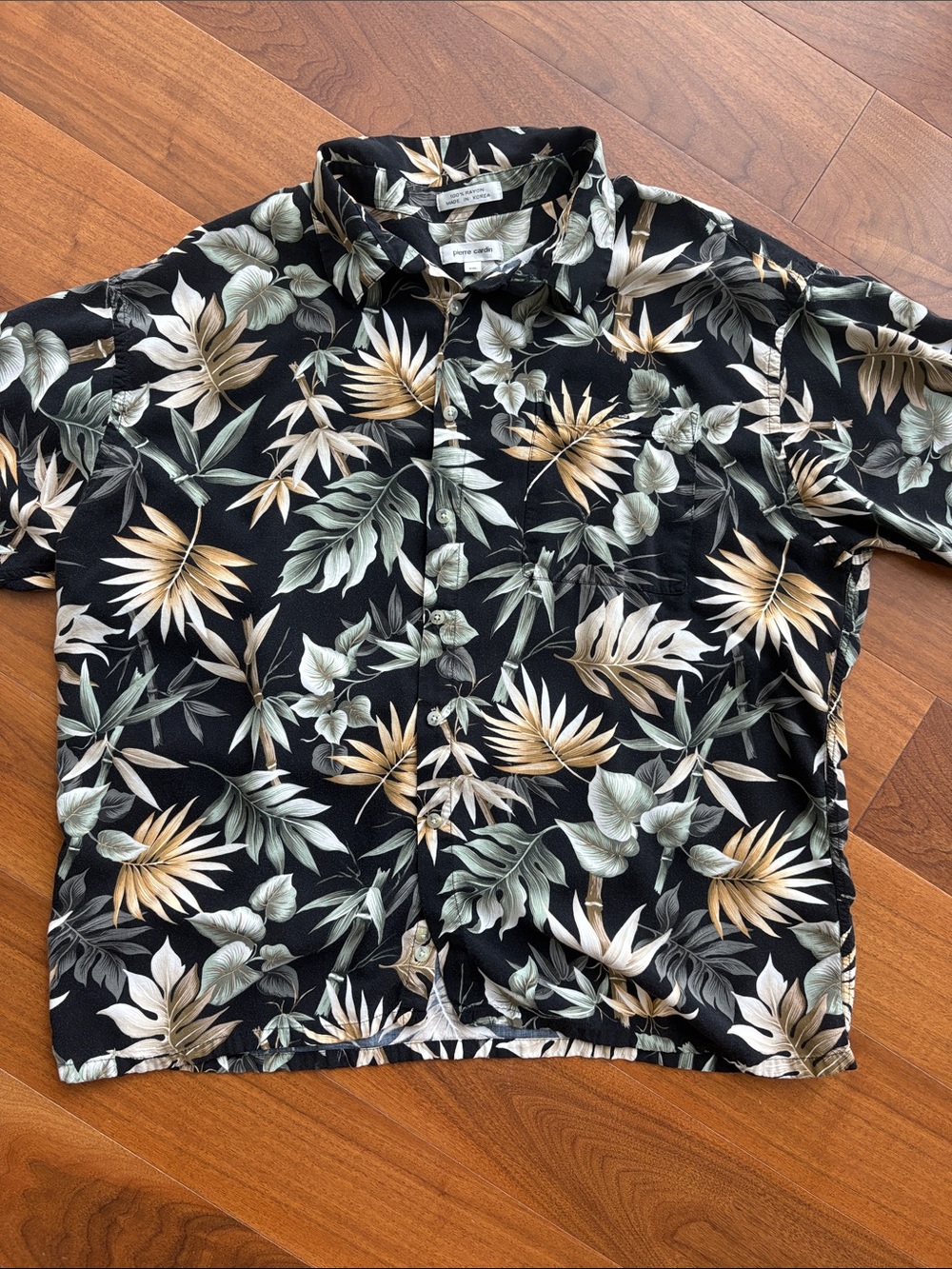 Pierre Cardin XXL 100% Rayon Hawaii Shirt with Cream and Sage Leaf Print